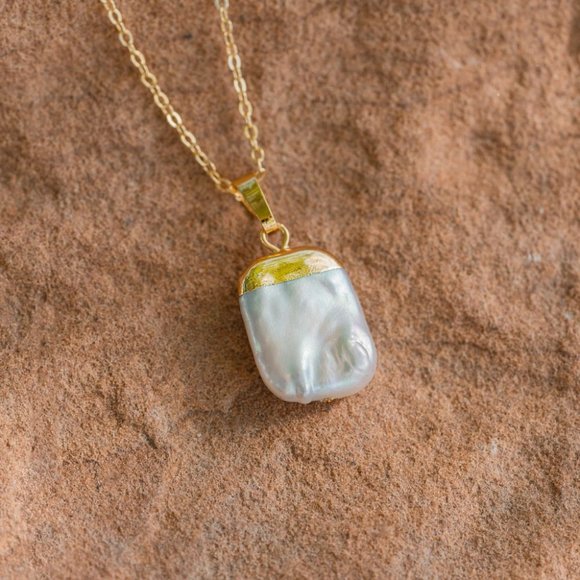 AYANA Pearl Gold Plated Crystal Pendant for Optimism, Sincerity & Self-Love - Picture 5 of 9